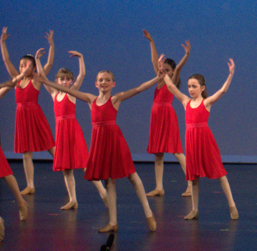 /uploaded_files/media/gallery/1768474882Crystal Troupe 2.PNG